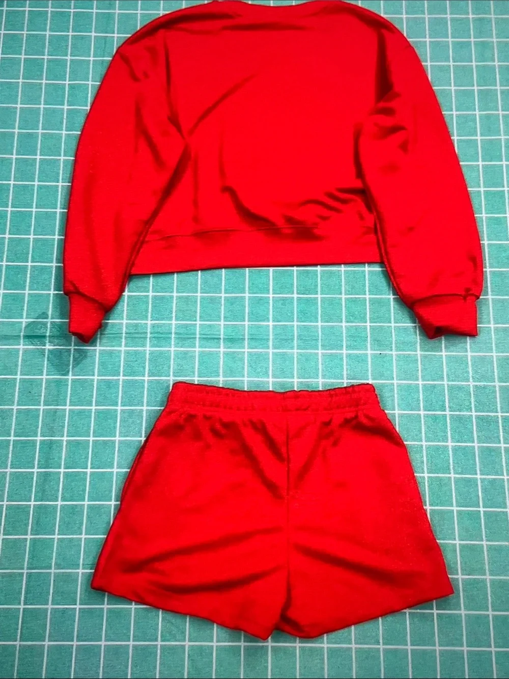 ALO Yoga Red Crewneck Top with White Logo Women’s Set Size S